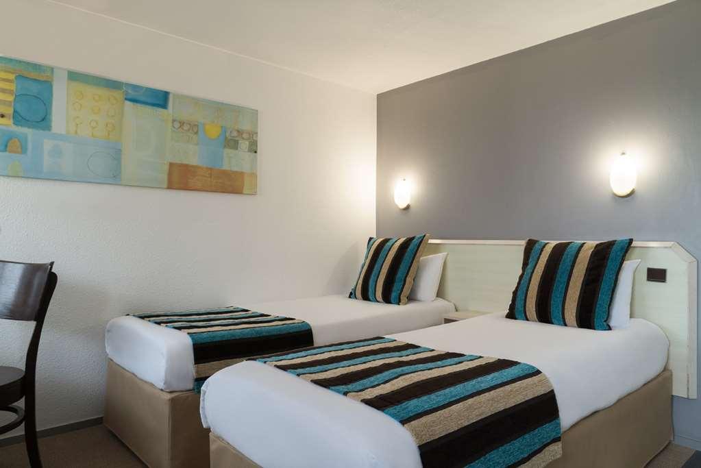 Sure Hotel By Best Western Biarritz Aeroport Англе Номер фото