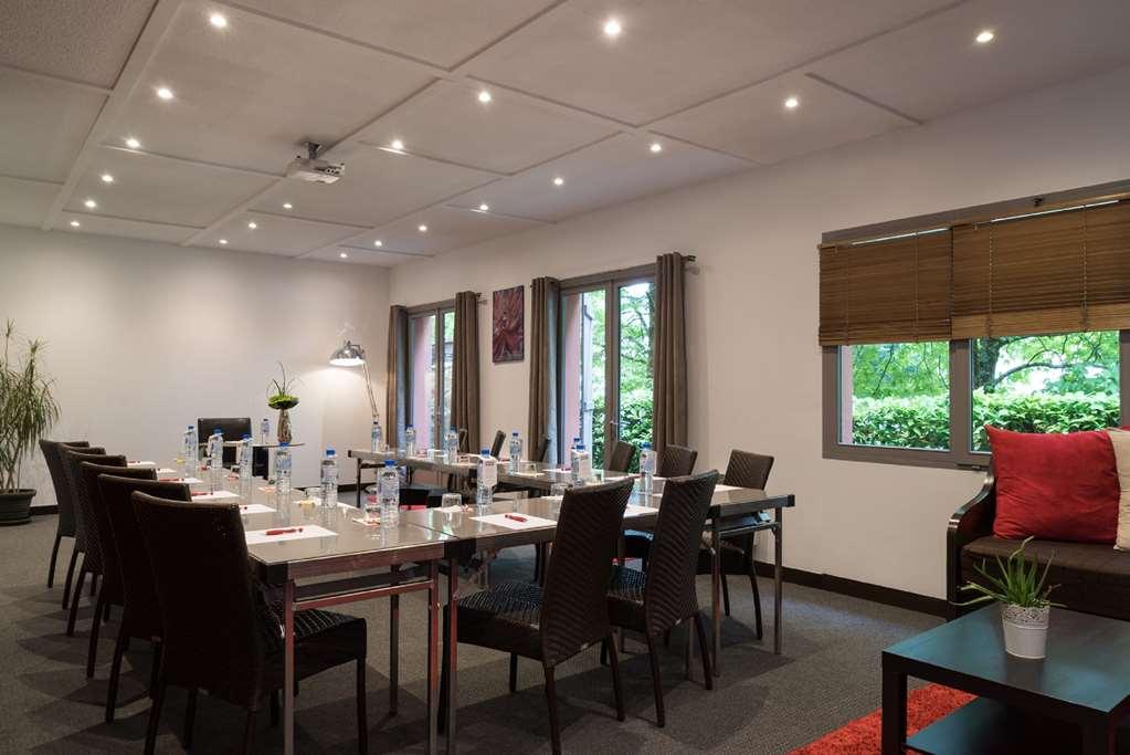 Sure Hotel By Best Western Biarritz Aeroport Англе Удобства фото